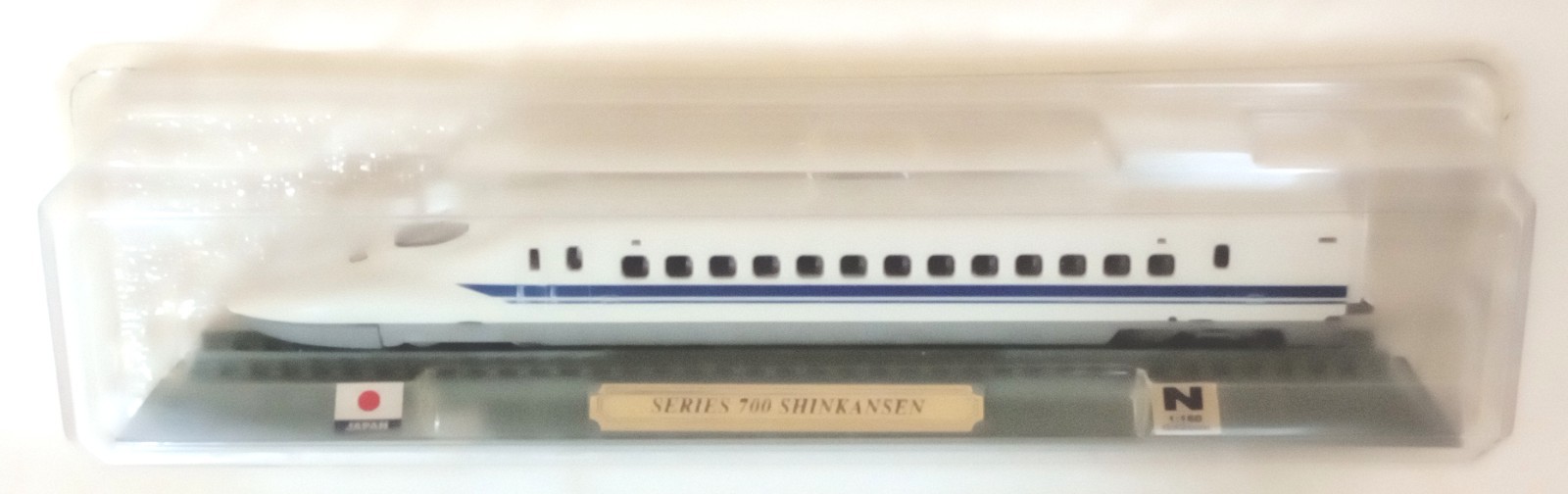 DelPrado 1/160 Scale N-Gauge Locomotives of the World Series 700 Shinkansen (#1)