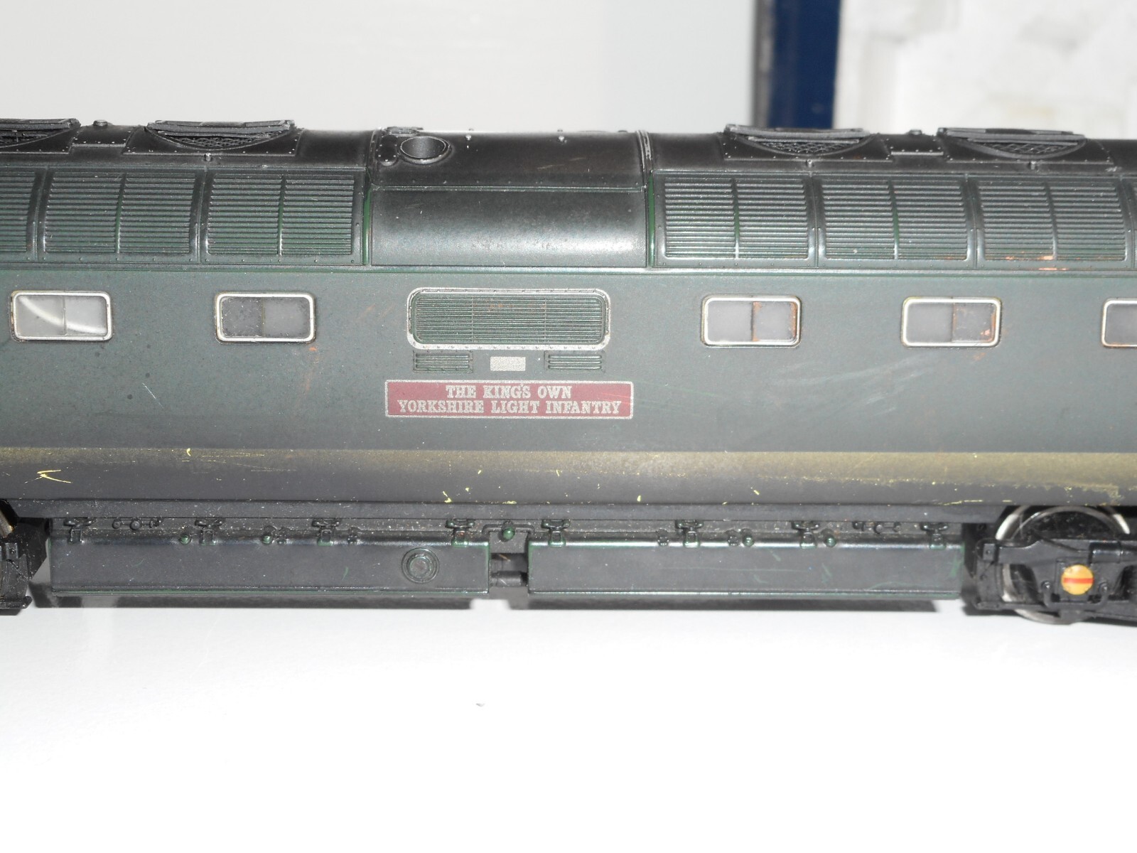 Bachmann 32-525A DCC Class 55 Deltic Co-Co Diesel The Kings Own Yorkshire. OO.