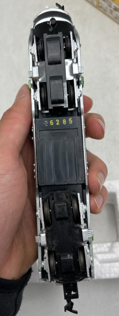 Life-Like 8688 Ho Scale F7 9790 Burlington Northern BN Diesel Locomotive Train