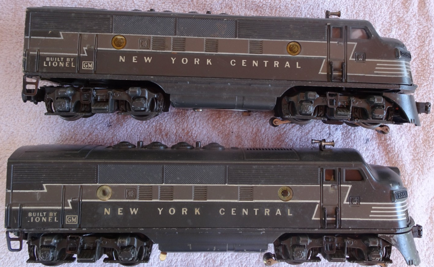 Lionel 2354 NYC AA Diesel Locomotive 1950’S O Gauge
