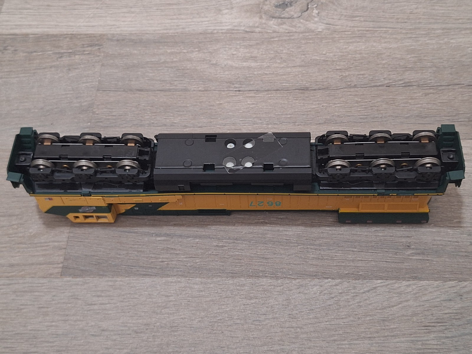 ⭐ NEW ATHEARN 4915 HO SCALE CHICAGO NORTH WESTERN C&NW GE C44-9W DIESEL #8627 ⭐