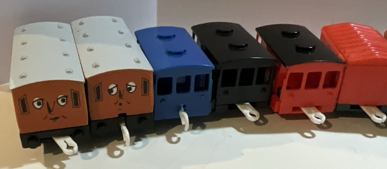 Thomas & Friends Mattel Trackmaster Trouble Trucks Train Tender Car Pcs 10 VTG