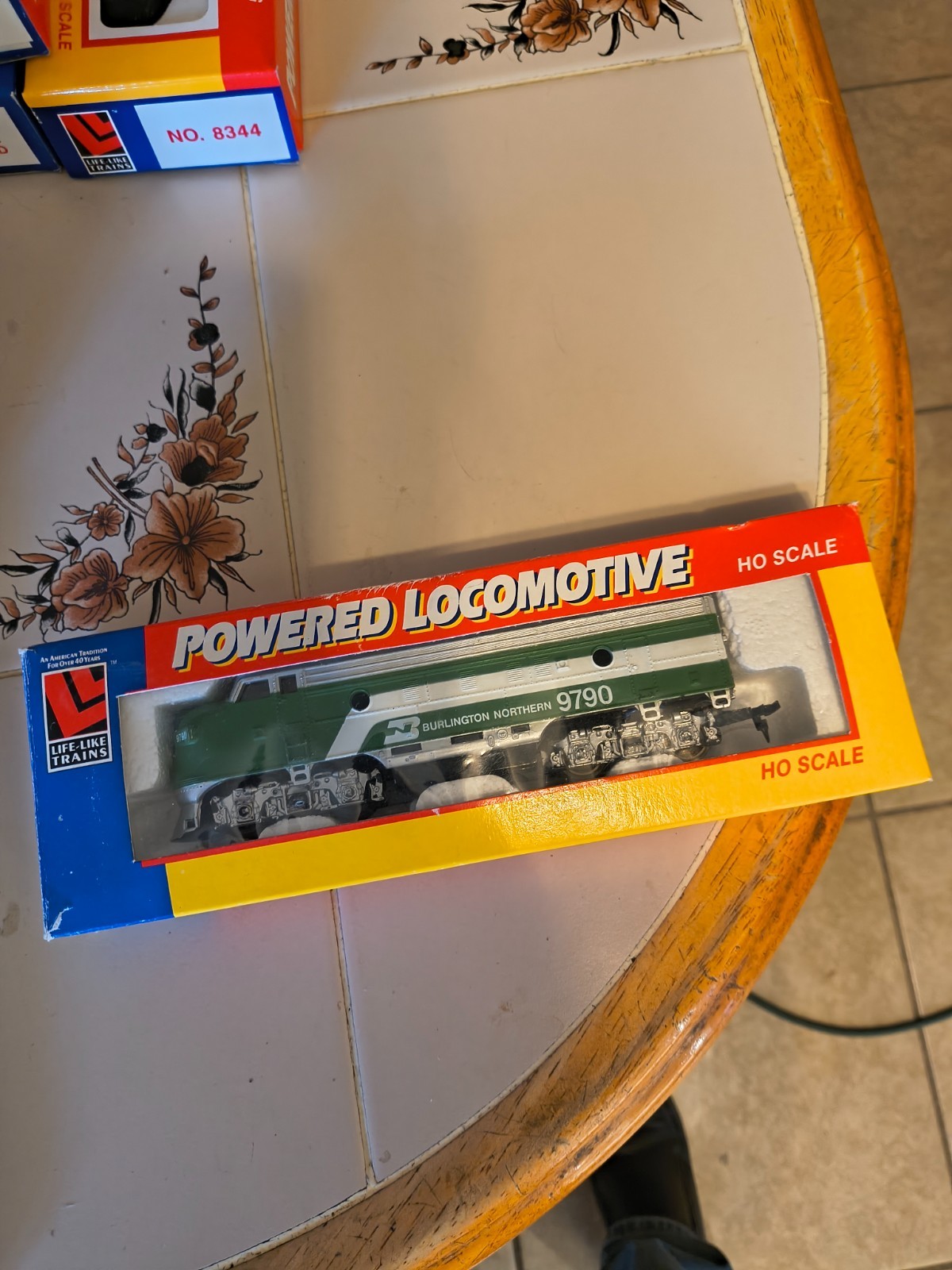 Life Like Trains Burlington Northern 9790 Locomotive HO Scale 8685 F7