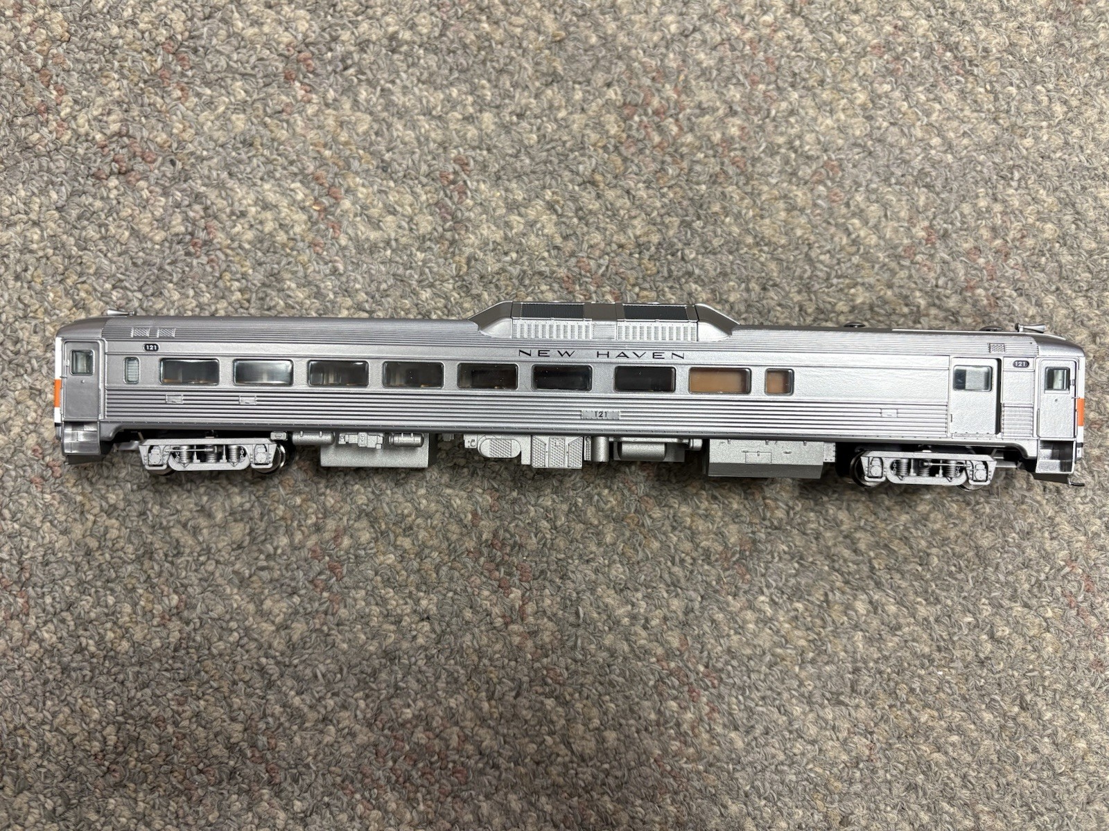 + Proto Series 1000 Walthers HO New Haven #121 RDC-2 Coach Baggage Car 920-35304