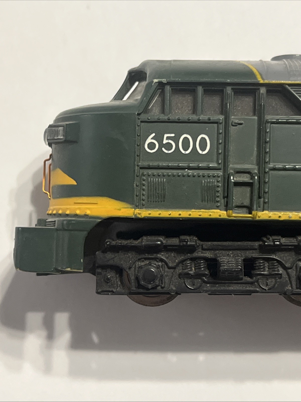 🔥 AHM Tempo HO Gauge NORTHERN PACIFIC 6500 Diesel Locomotive Runs F & R