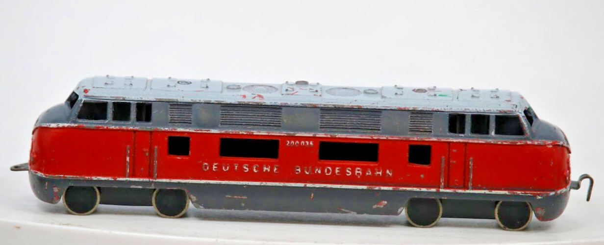 N Scale Dummy Deutsche Bundesbahn V200035 Diesel Locomotive