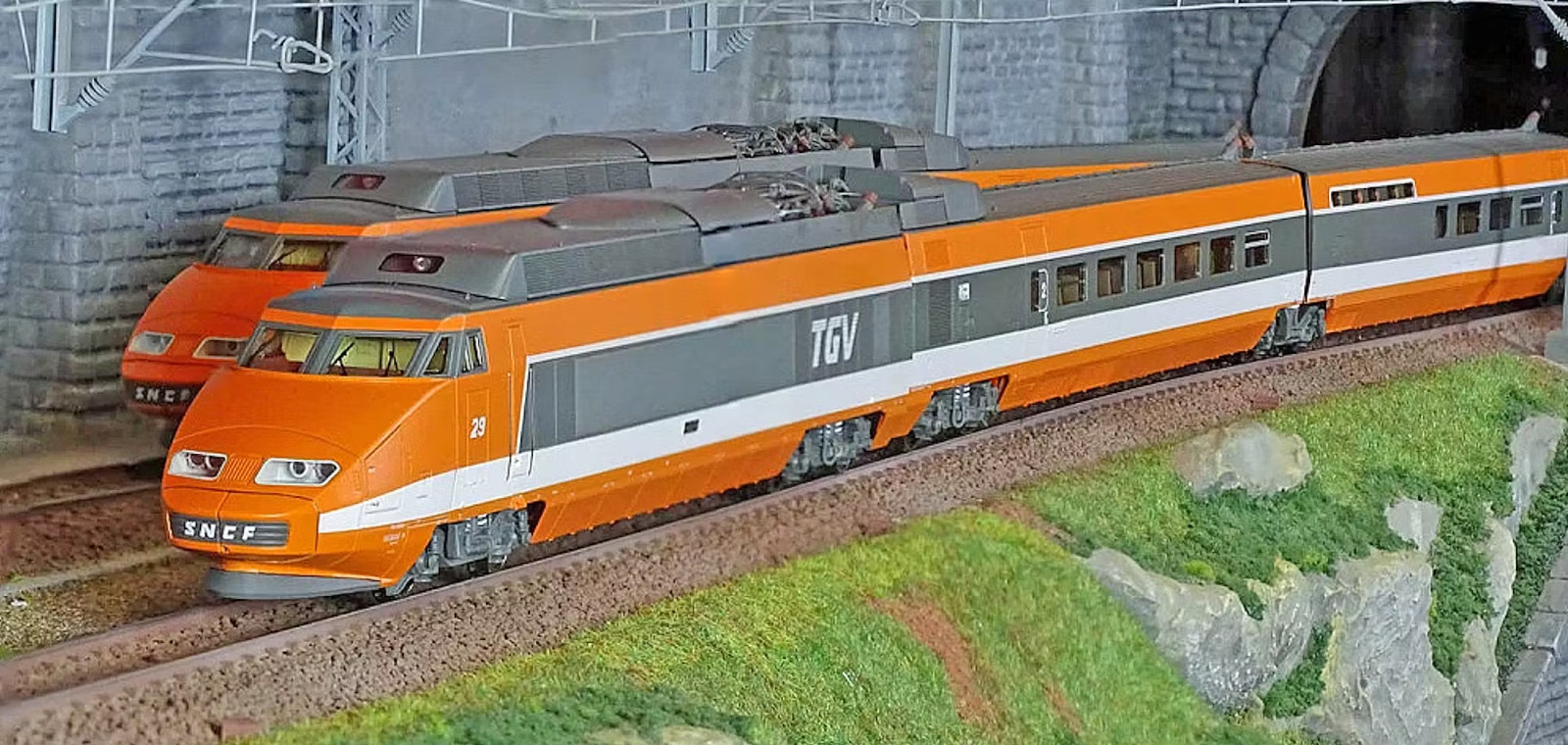 Ree Modeles Tgv-001 Tgv Pse 29 Tgv Sud-Est Orange-Grey Sncf