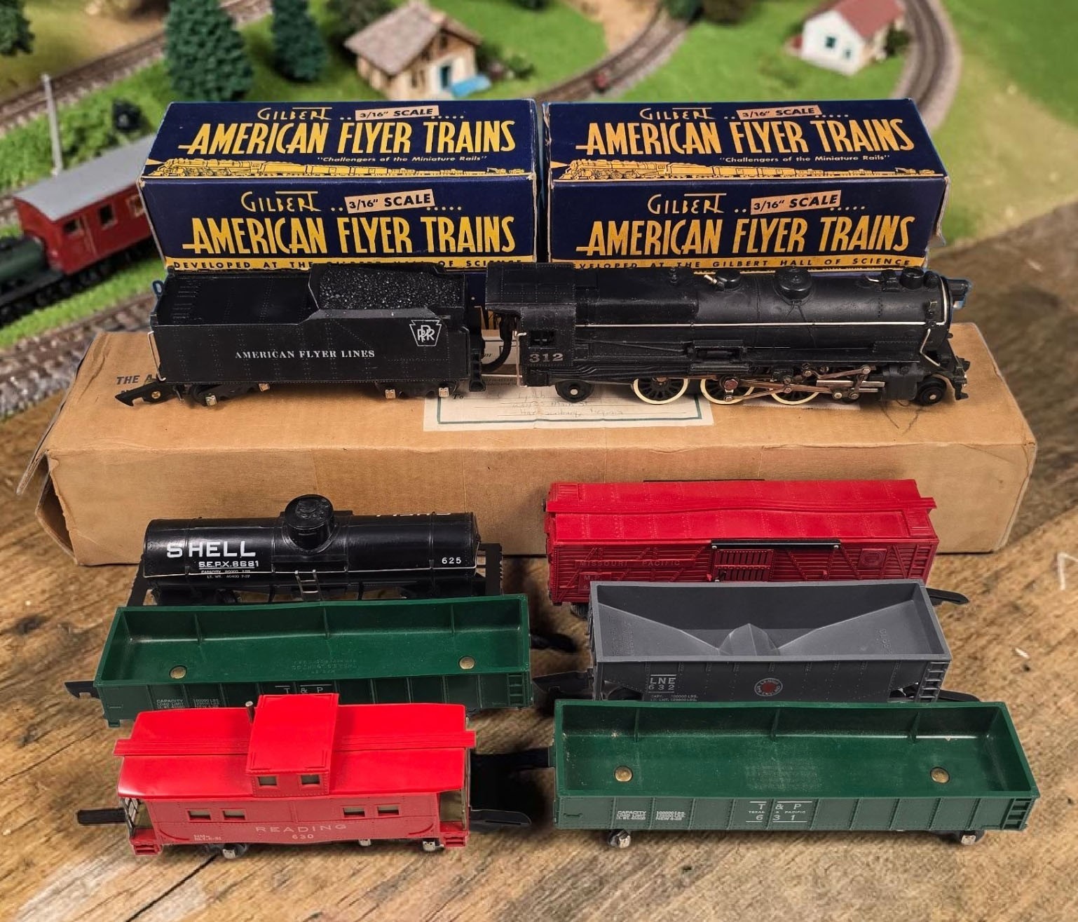 American Flyer 1948 312 PRR Pacific Locomotive & Tender Set 6 Freight Cars Box