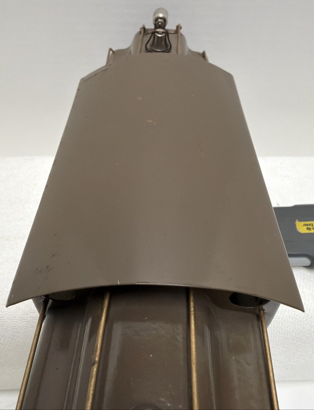 LIONEL PREWAR STANDARD GAUGE 42 ELECTRIC LOCOMOTIVE SHELL WITH TRIM – REPAINTED