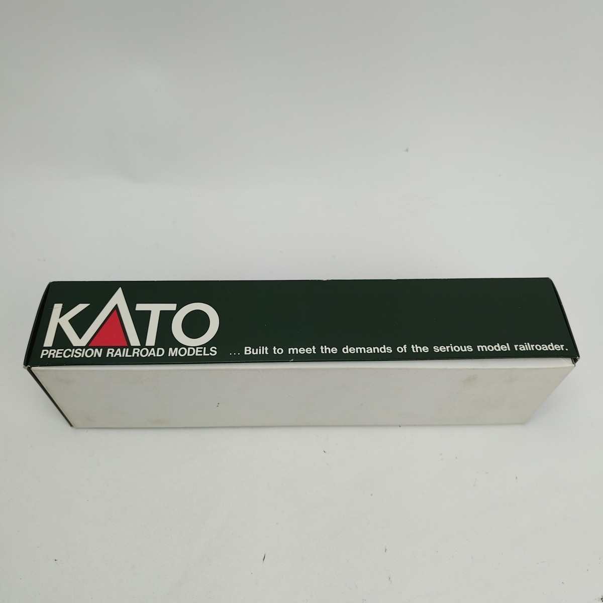 KATO HO Scale EMD GP35 Phase 1a Norfolk Southern #1308 W/O DB Locomotive 37-034