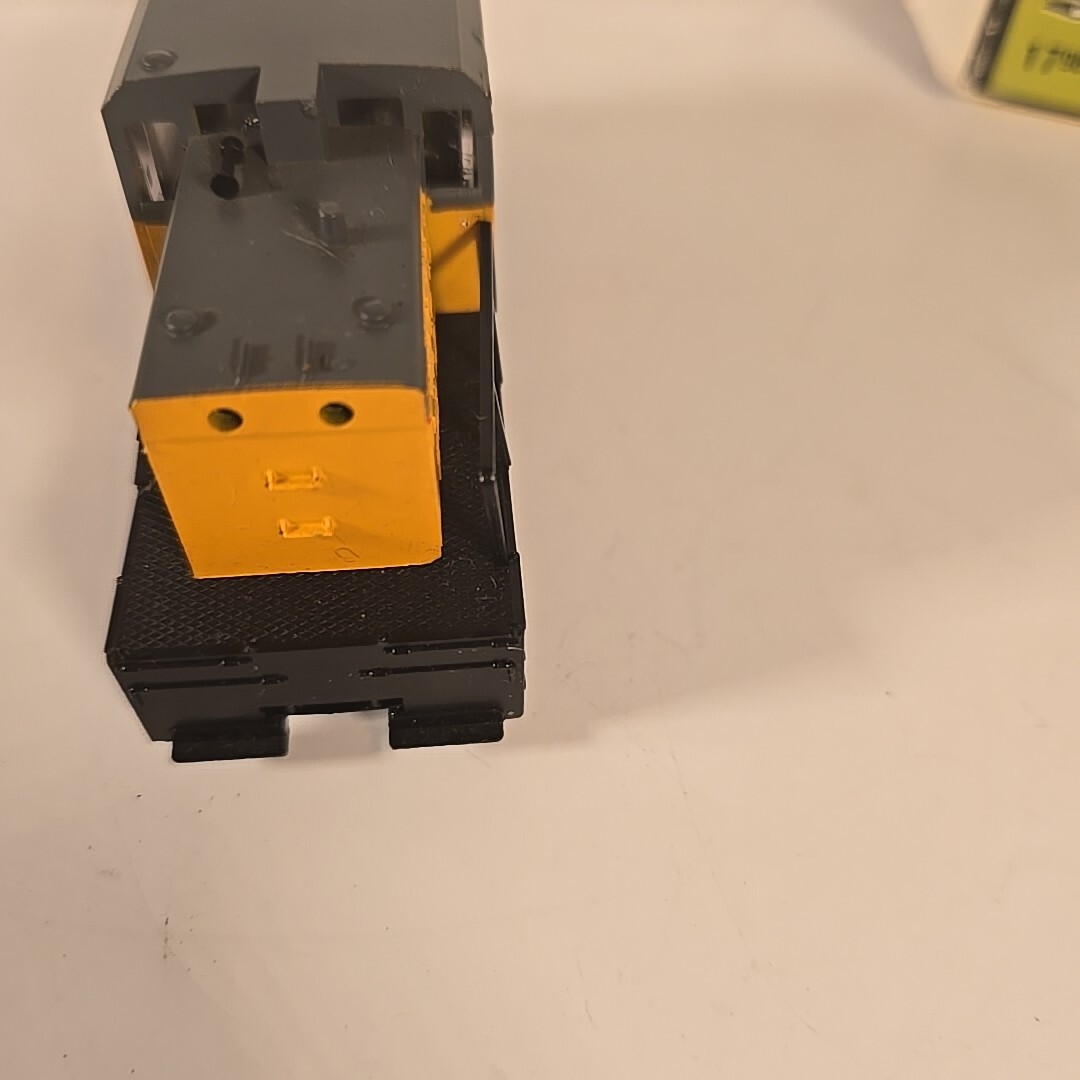 HO VTG AHM YUGOSLAVIA UNION PACIFIC CENTER CAB DIESEL SWITCHER LOCO RD #1214
