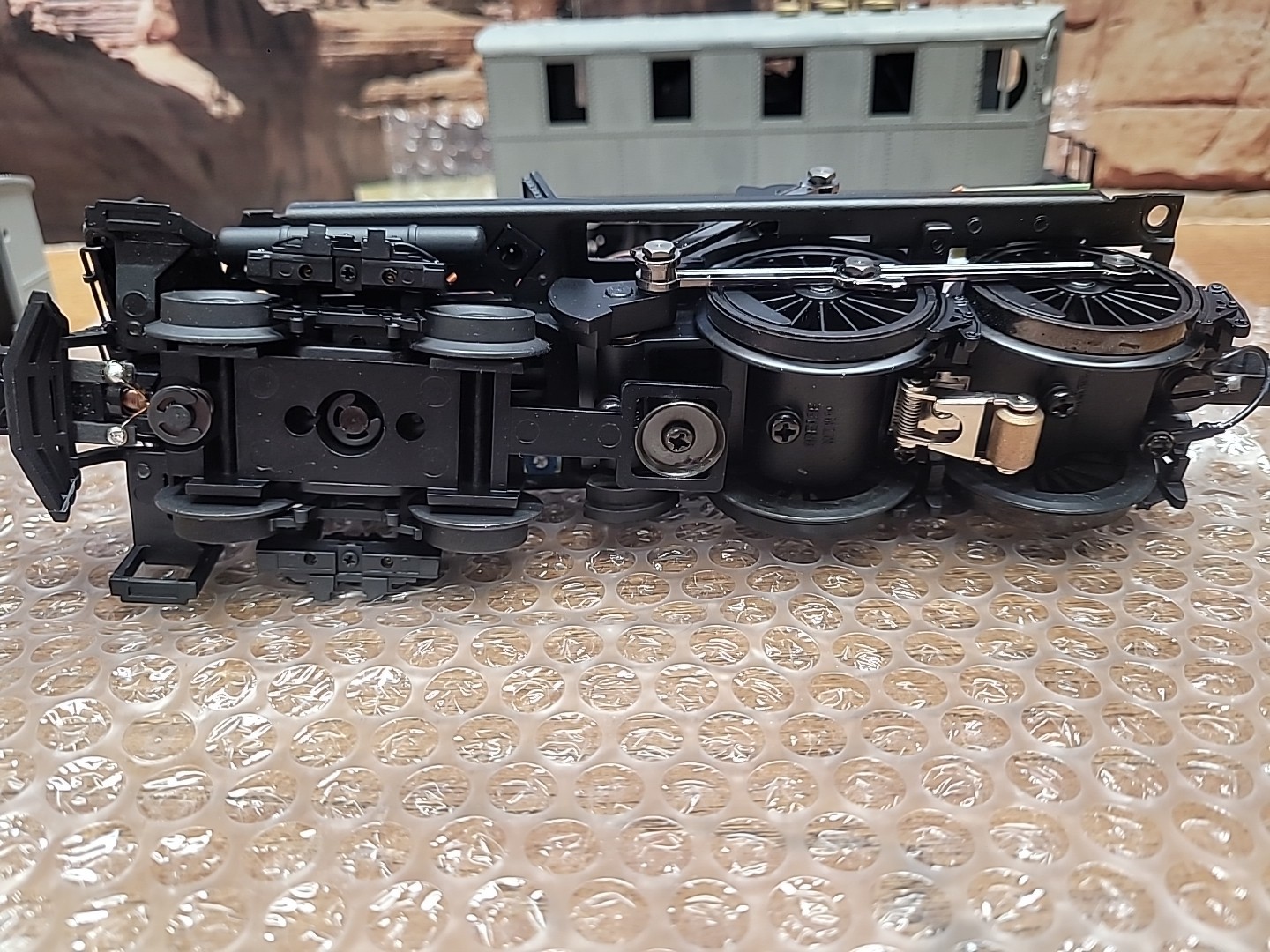 MTH O Gauge Undecorated Electric Boxcab’s Loco For Parts Or Project