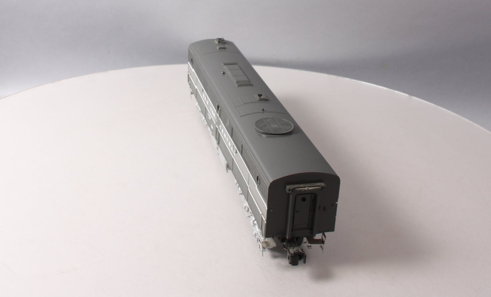 Lionel 6-18966 New York Central Alco PB-1 Non-Powered Diesel Locomotive #2000B