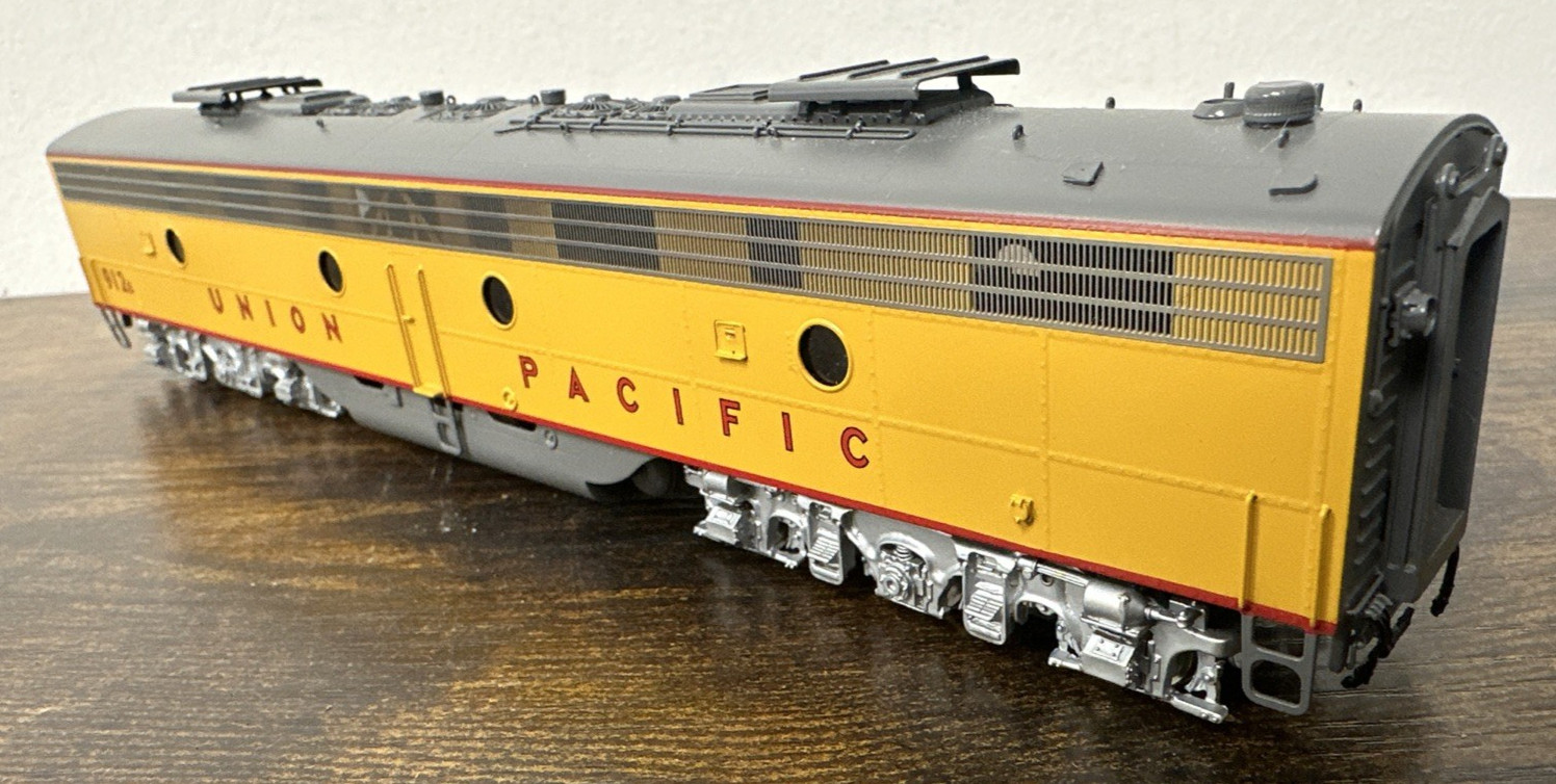Challenger Imports, Ltd. HO Brass #2467.1x Union Pacific E9B #912B Factory Paint