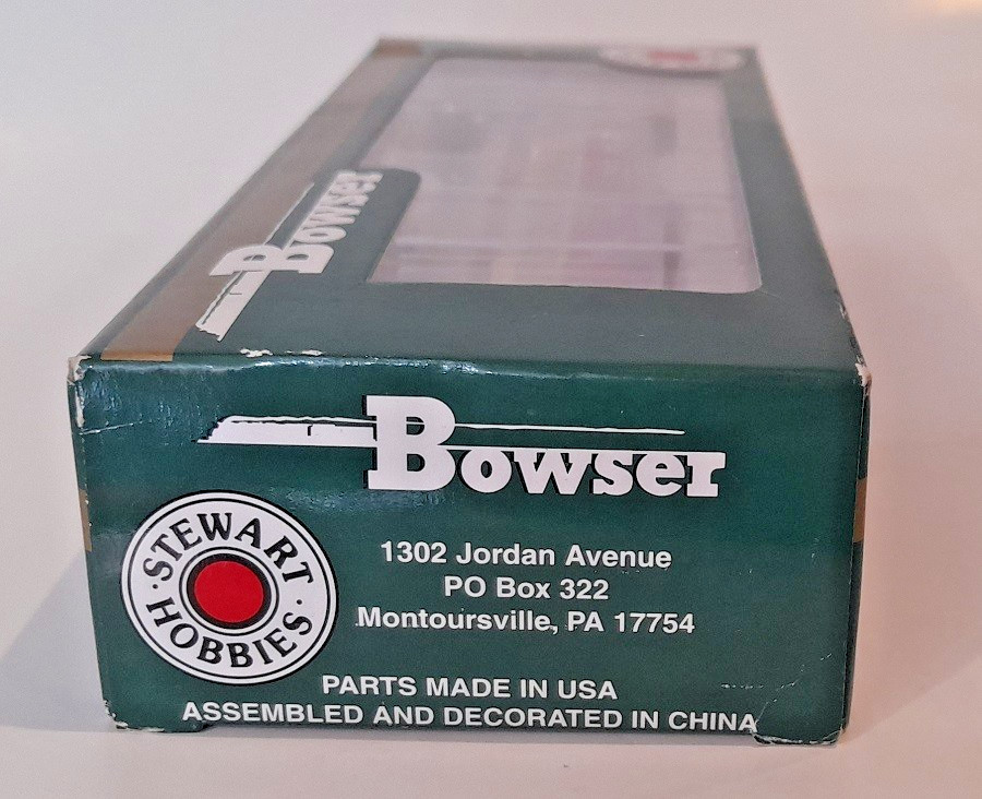 * 1/87 HO * Bowser * Postwar PCC Toronto Streetcar #4678 * BOXED * 12650 *