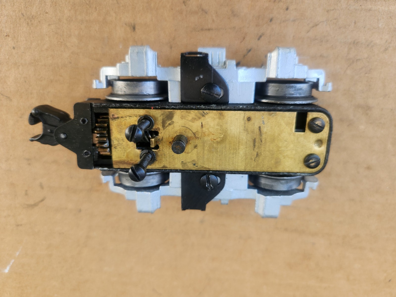 PostwarLionel 2343 2353 F3 Geared Rear A Unit Truck Magnetraction Serviced Clean