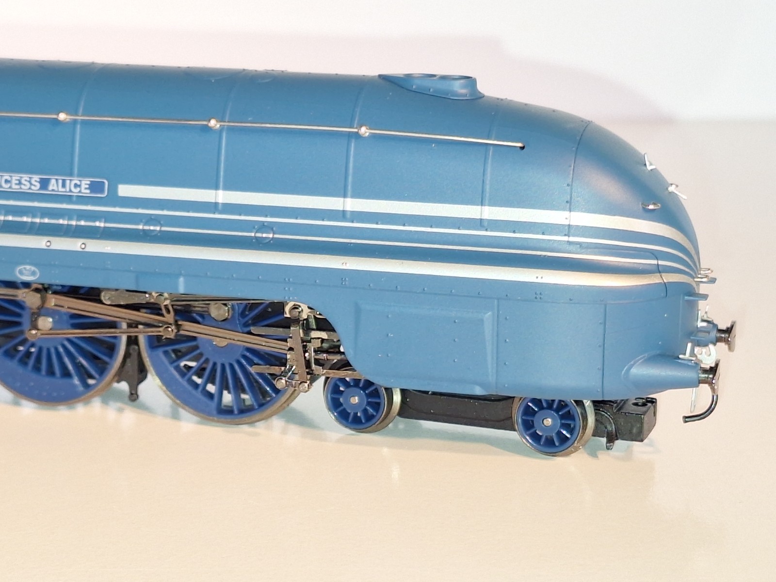 Hornby R2271. LMS Coronation Princess Alice. DC 2 rail. New, Mint Cond. OO.Boxed