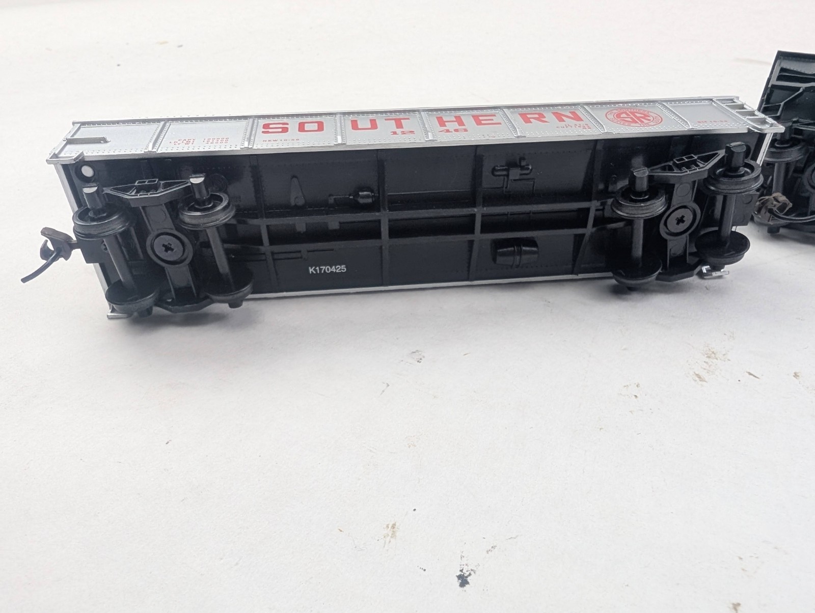 Bachmann 4270 HO Gauge Model Railroad Norfolk Southern Diesel Locomotive Used