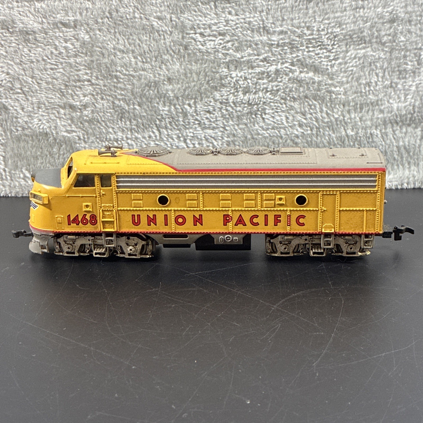 HO Bachmann Union Pacific #1468 Locomotive Diesel Engine