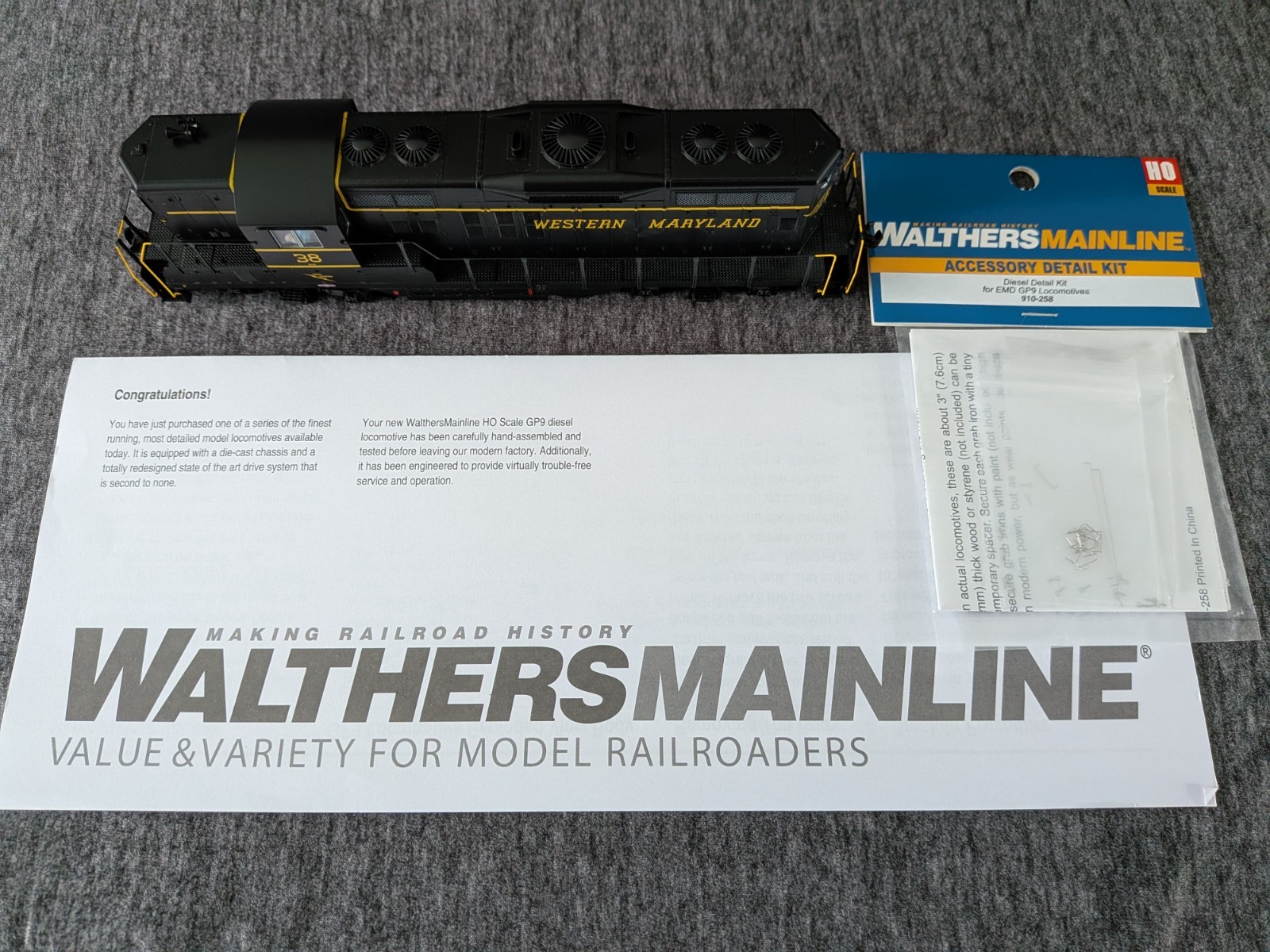 Walthers Mainline HO GP9, Western Maryland #38, #910-10490, DCC Ready.