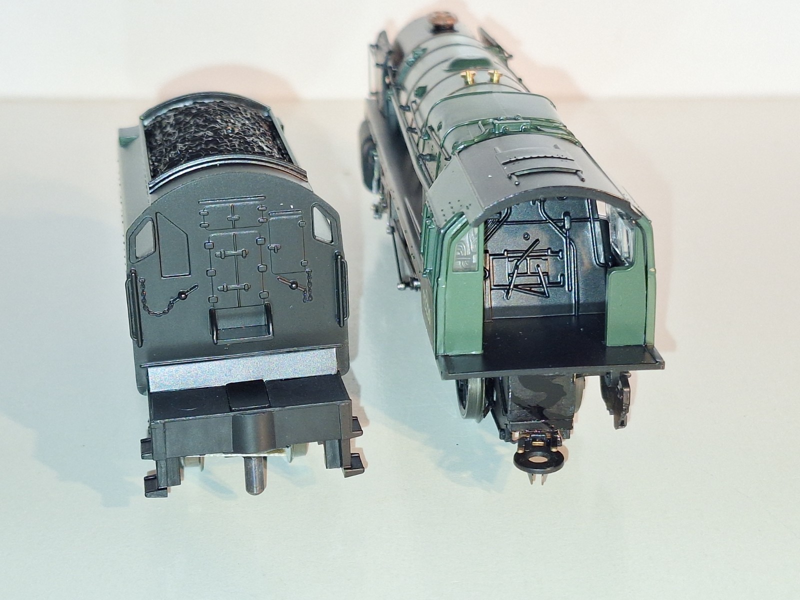 Hornby R2785 DCC Ready BR 9F Loco #92220. New Old Stock. Mint Cond. Boxed. OO