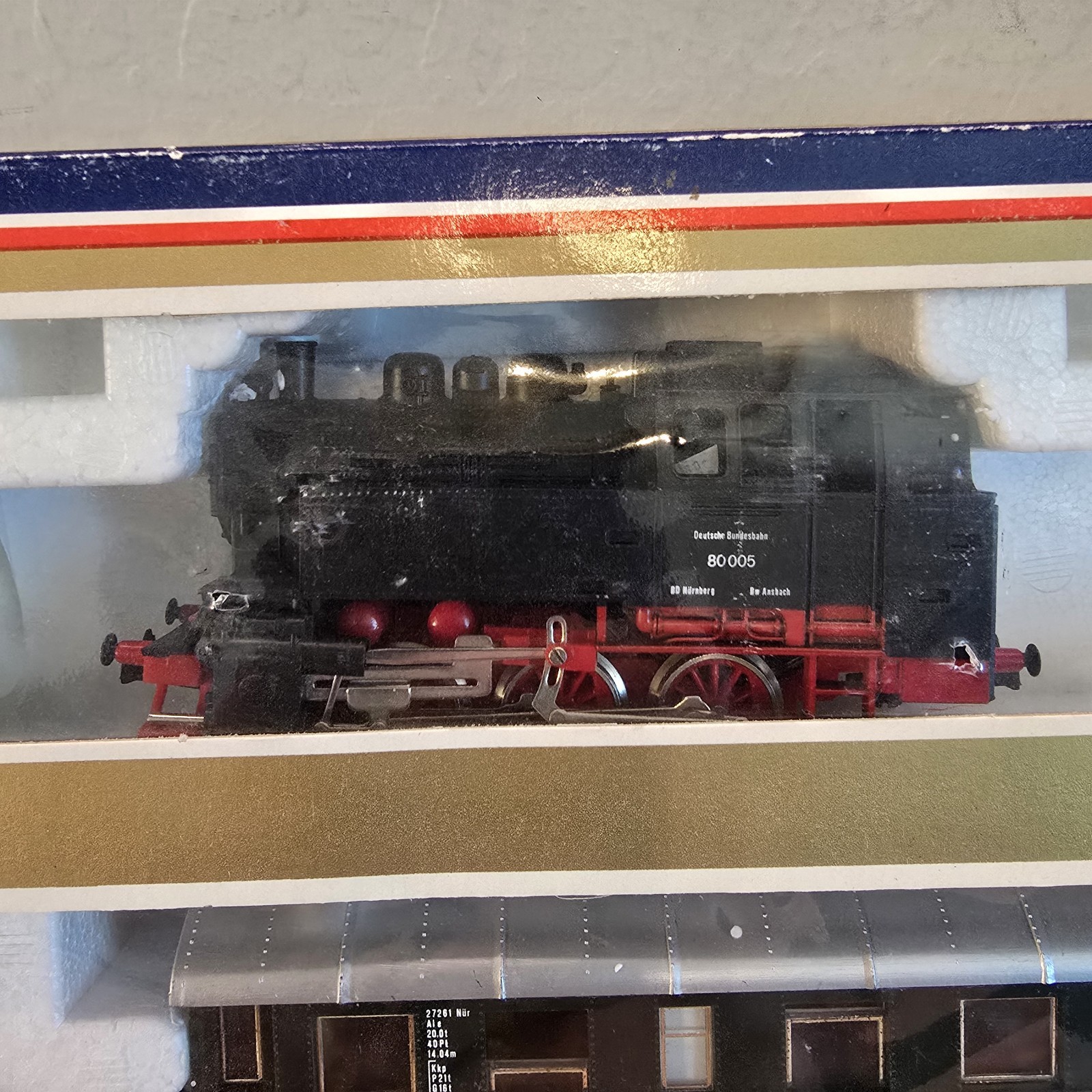 Lima HO German State Railways BR-80 STEAM LOCOMOTIVE & 3 PASSENGER WAGON Set MIB