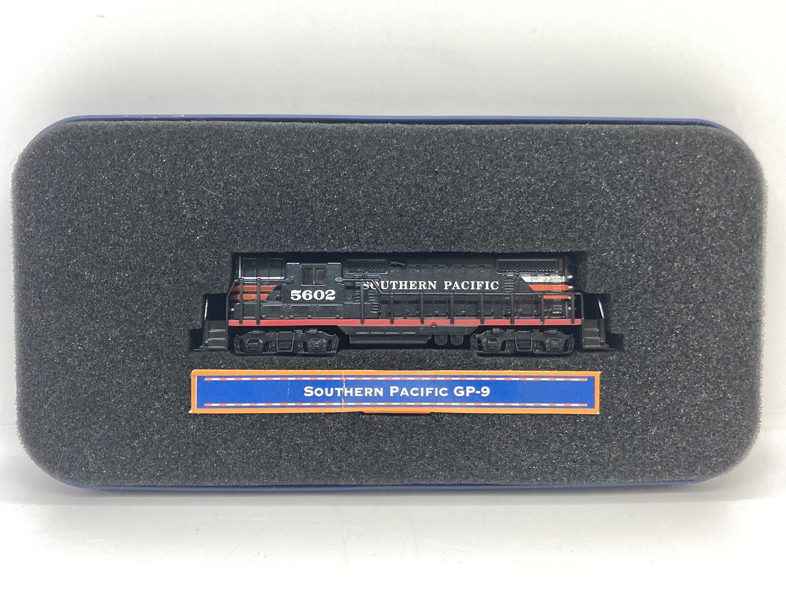 Lionel 5602 Southern Pacific GP-9 Unpowered Diesel LN/Box – TT Scale