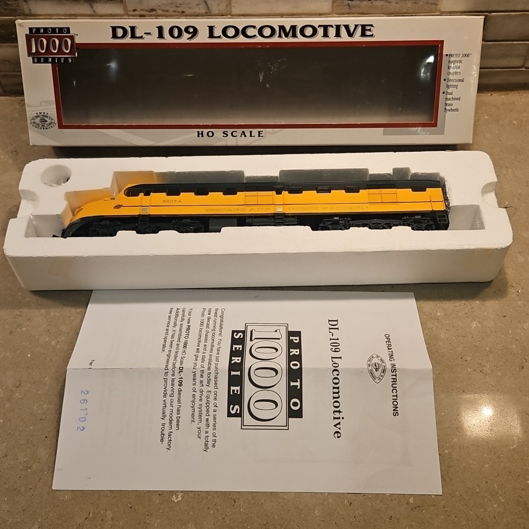 Life-Like PROTO 1000 Diesel Alco DL-109 Powered Chicago & North Western # 5007A
