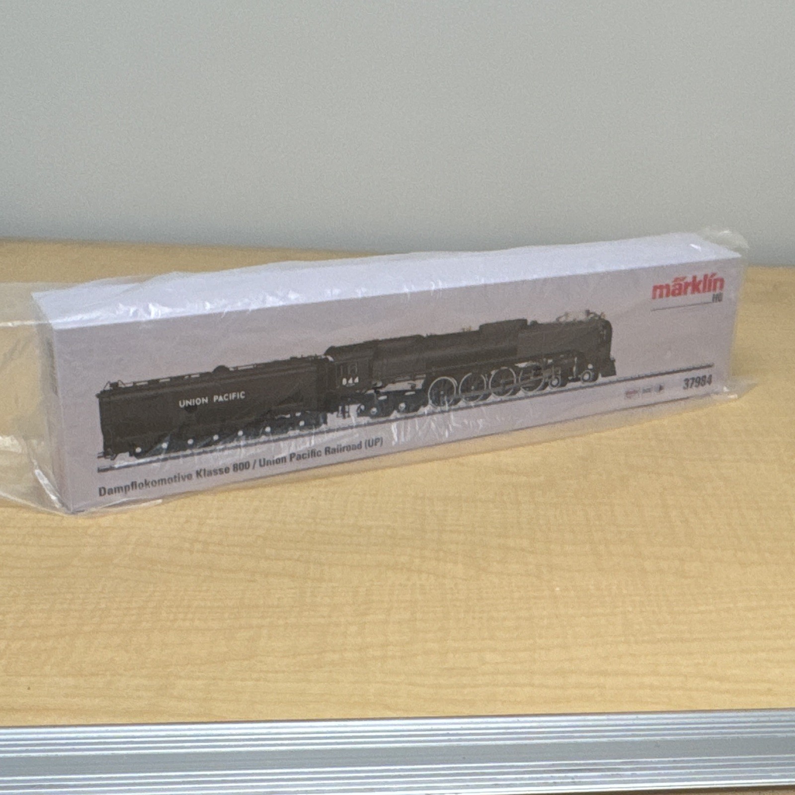 Märklin Marklin HO Union Pacific 4-8-4 Steam Loco Digital AC 3-Rail 37984