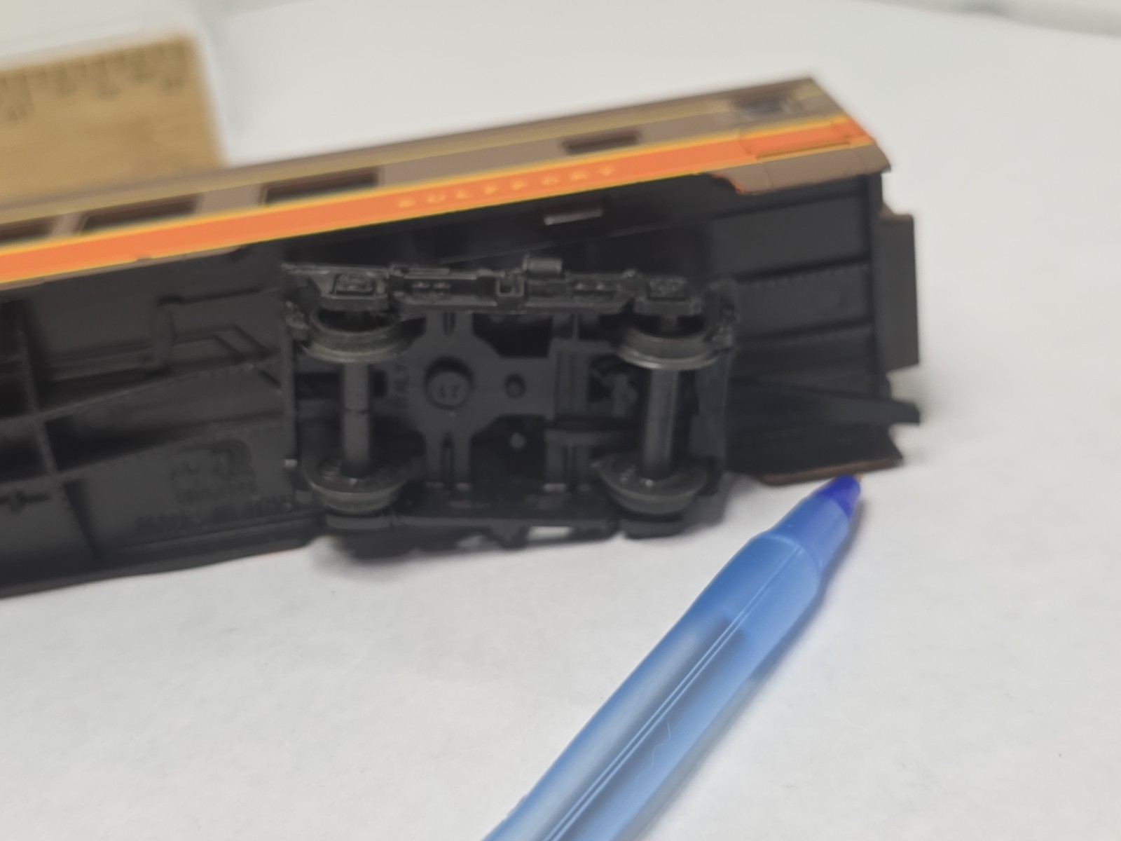 As Is Rivarossi Illinois Central Dummy GM E8 Diesel Loco Observation Car Read De