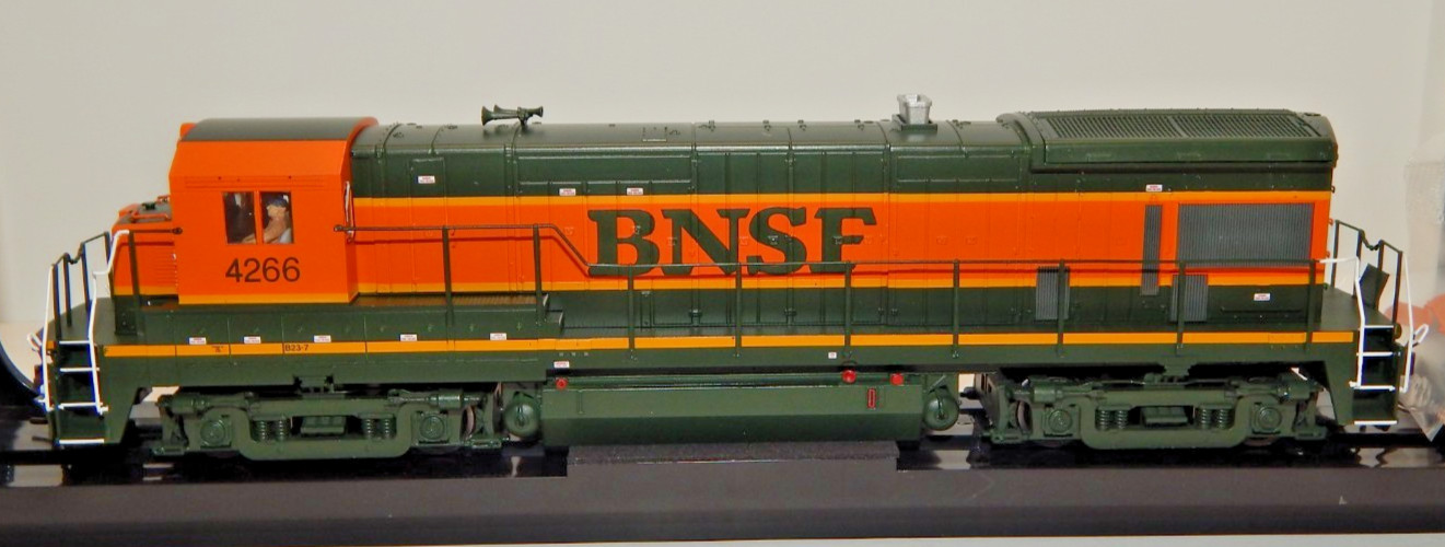 Atlas Gold HO #10-004-712 BNS GE B23-7 Diesel Locomotive DCC/Sound RTR #4266 NEW