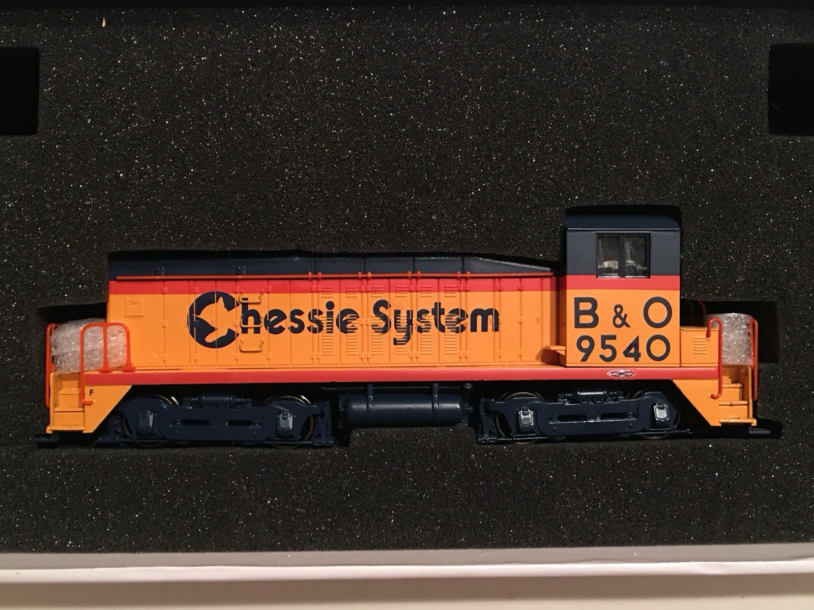 HO Broadway Limited 2107 Chessie EMD NW2 Switcher Locomotive B&O #9540 DCC SOUND