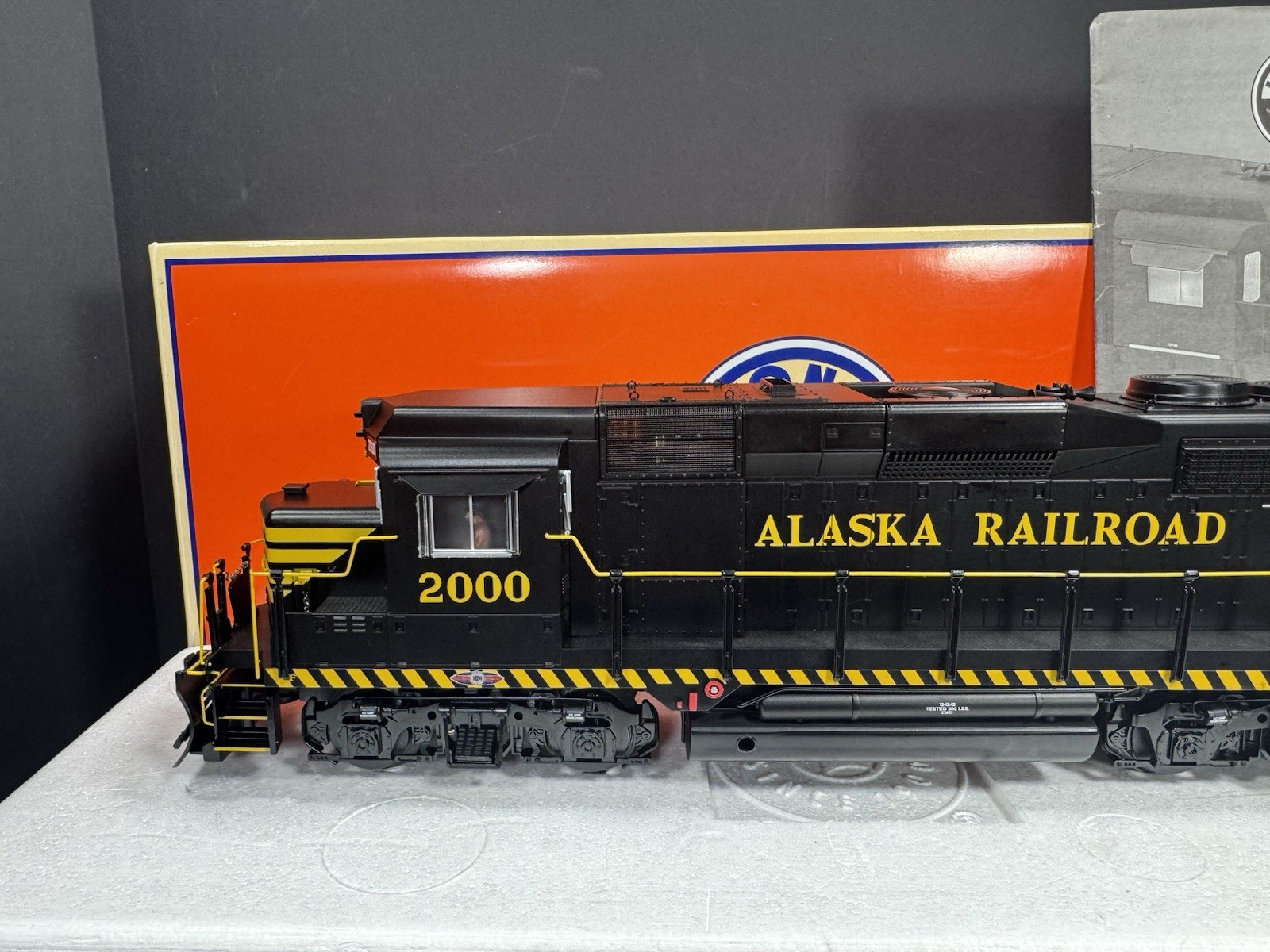 Lionel 6-28839 TMCC Alaska Railroad ARR GP30 diesel engine #2000 LNIB