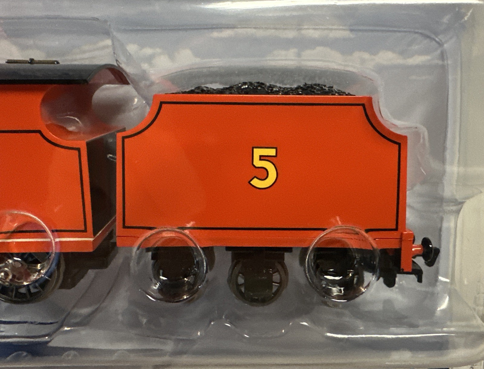 Bachmann HO Scale Thomas & Friends James Engine W/ Moving Eyes & Tender #58743