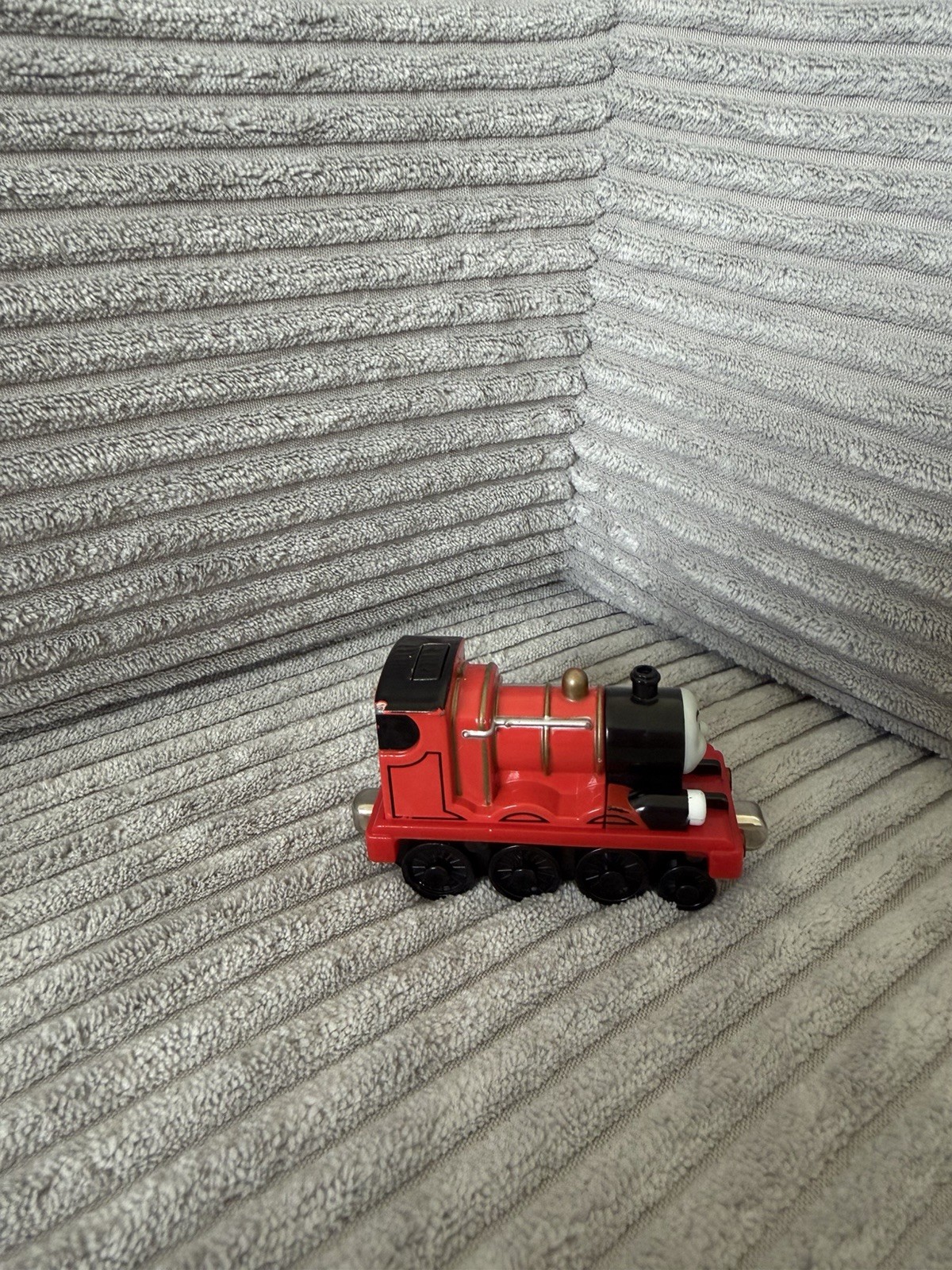 Thomas & Friends James Red Engine Take Along Mattel Tested Works