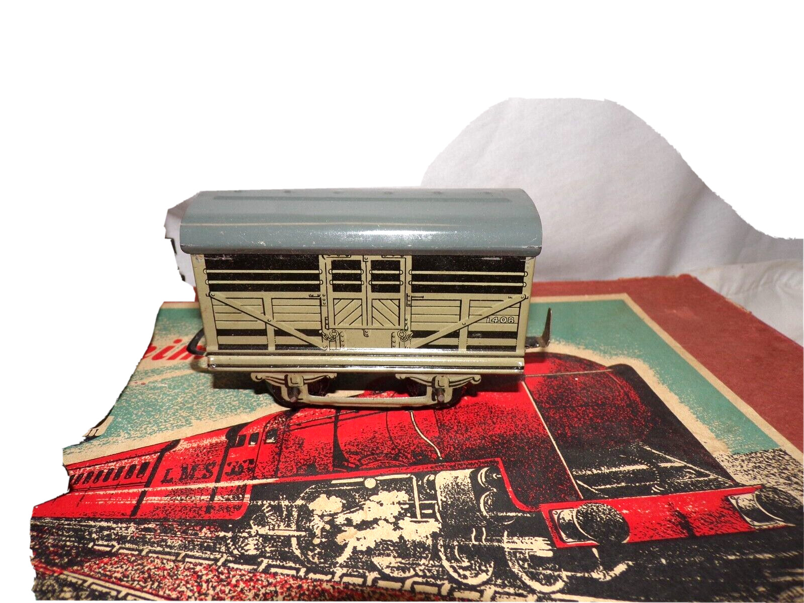 VINTAGE UK BRIMTOY TRAIN CLOCKWORK TRAIN SET WITH BOX