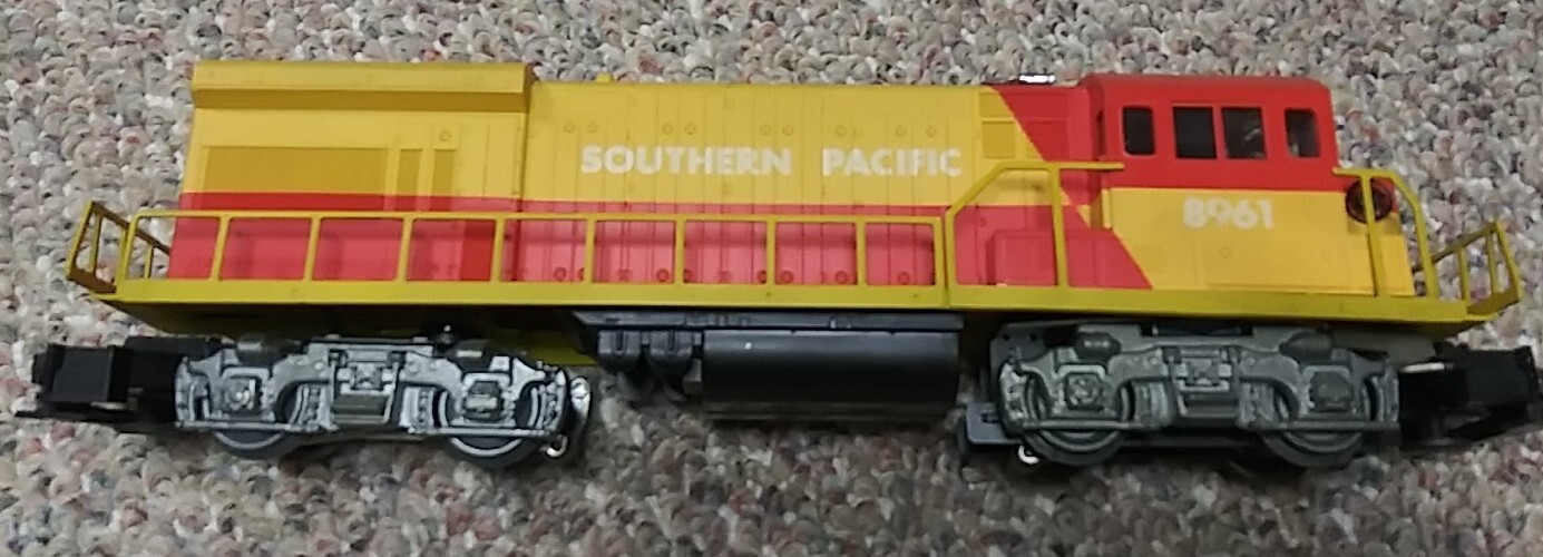 LIONEL #8961 SOUTHERN PACIFIC U36C DIESEL DUMMY UNIT – 1979 – IN BOX