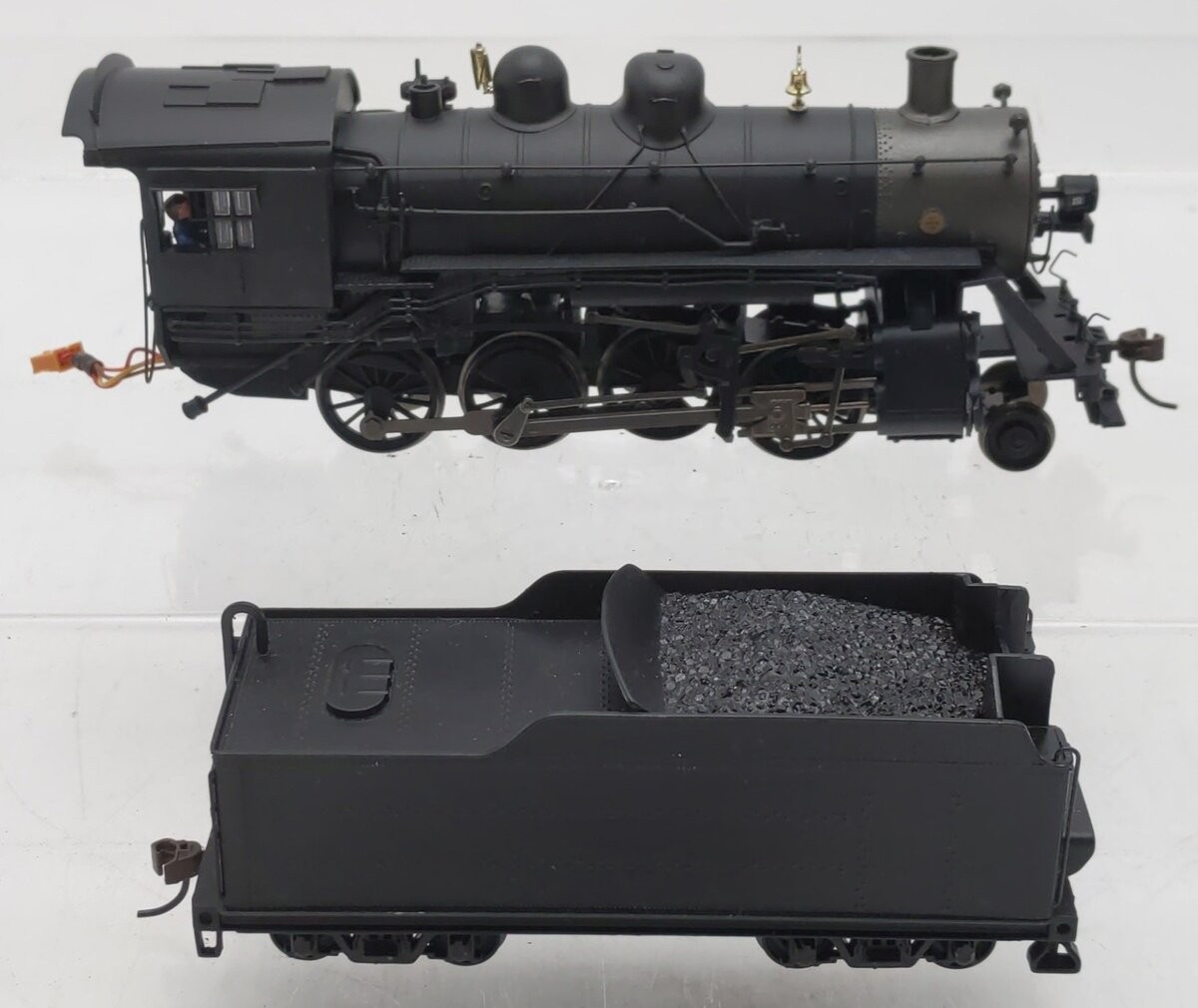 Bachmann 11426 HO New York, New Haven & Hartford 2-8-0 Steam Locomotive /Box