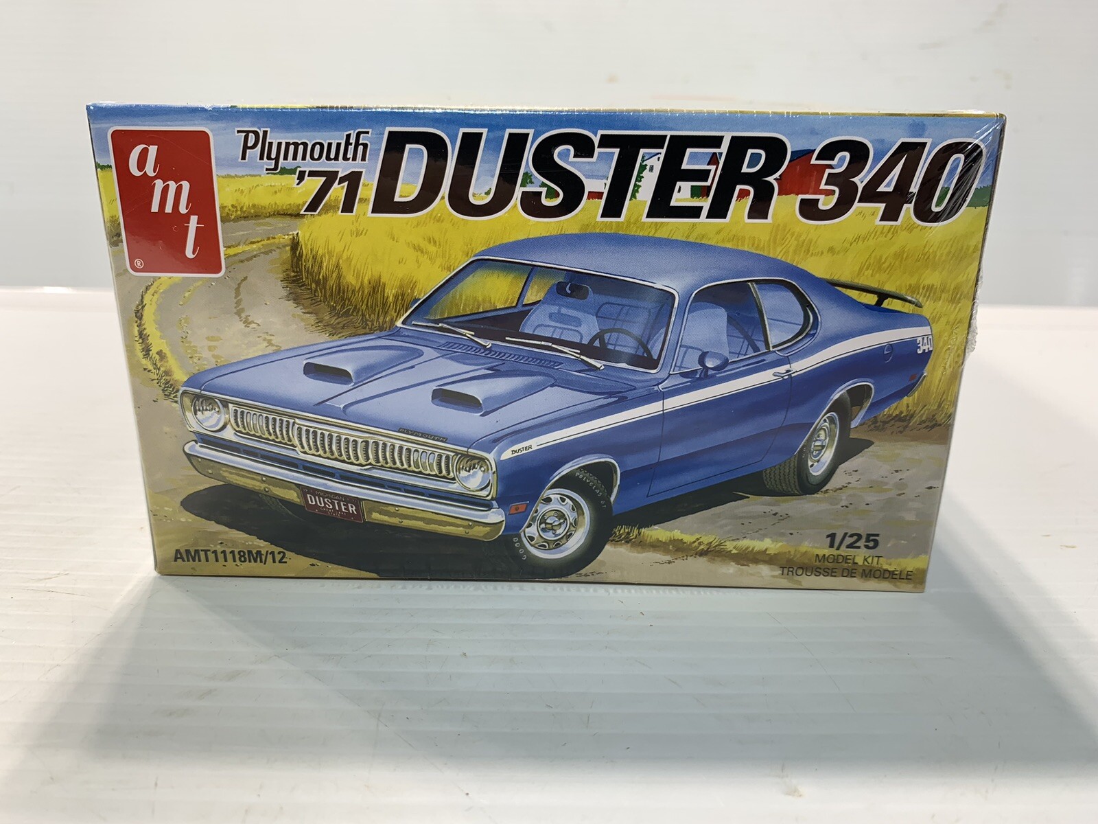 AMT 1/25 1971 Plymouth Duster 340 AMT1118 Plastics Car/Truck 1/24-1/25 New!