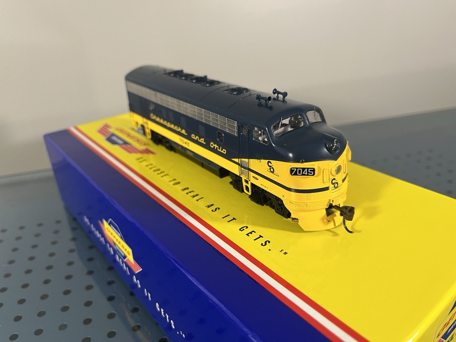 HO Scale Athearn Genesis G1509 C&O Chesapeake & Ohio F7A 7045 F7B 7522 DC