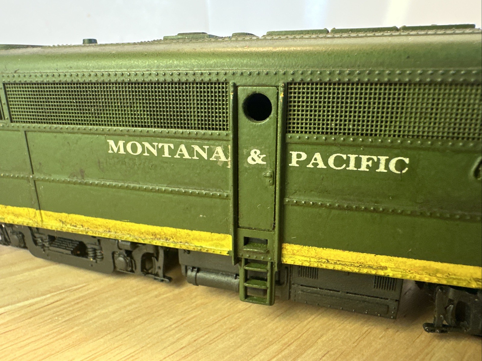 FRATESCHI HO SCALE MONTANA & PACIFIC RUNNING F/R DIESEL MADE IN BRAZIL 🇧🇷