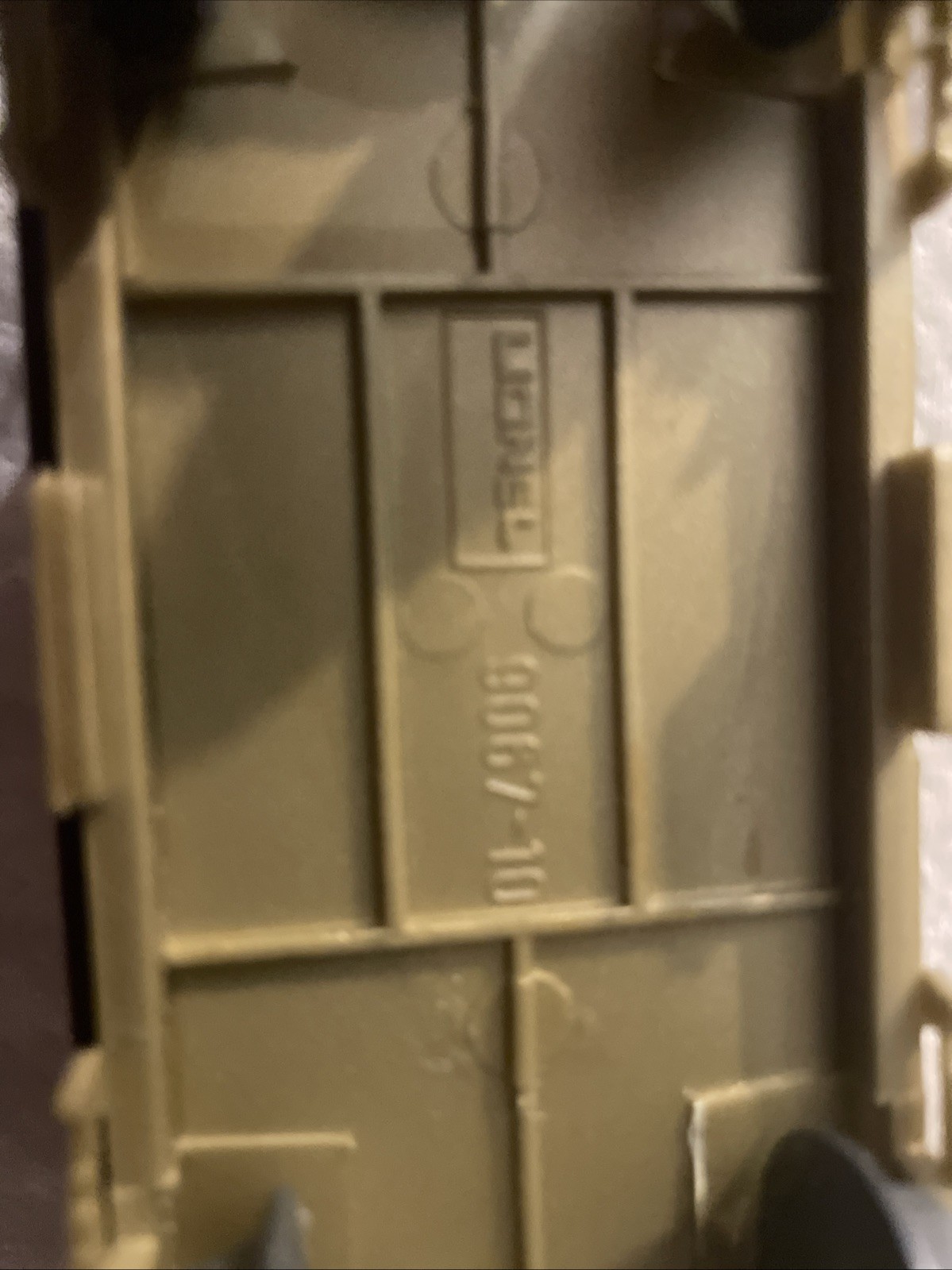 LIONEL O 8900 PENNSYLVANIA DC POWER DIESEL SWITCHER WITH 16511 CABOOSE SET