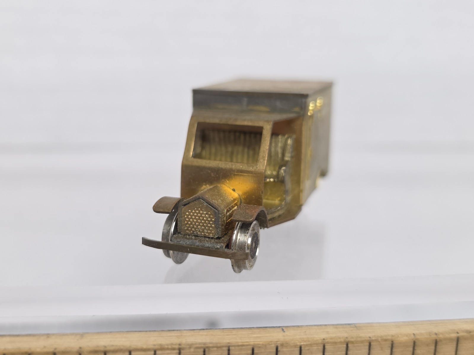 KMT Models? HOn3 Brass Rail Truck Runs Made In Japan Hi-Rail