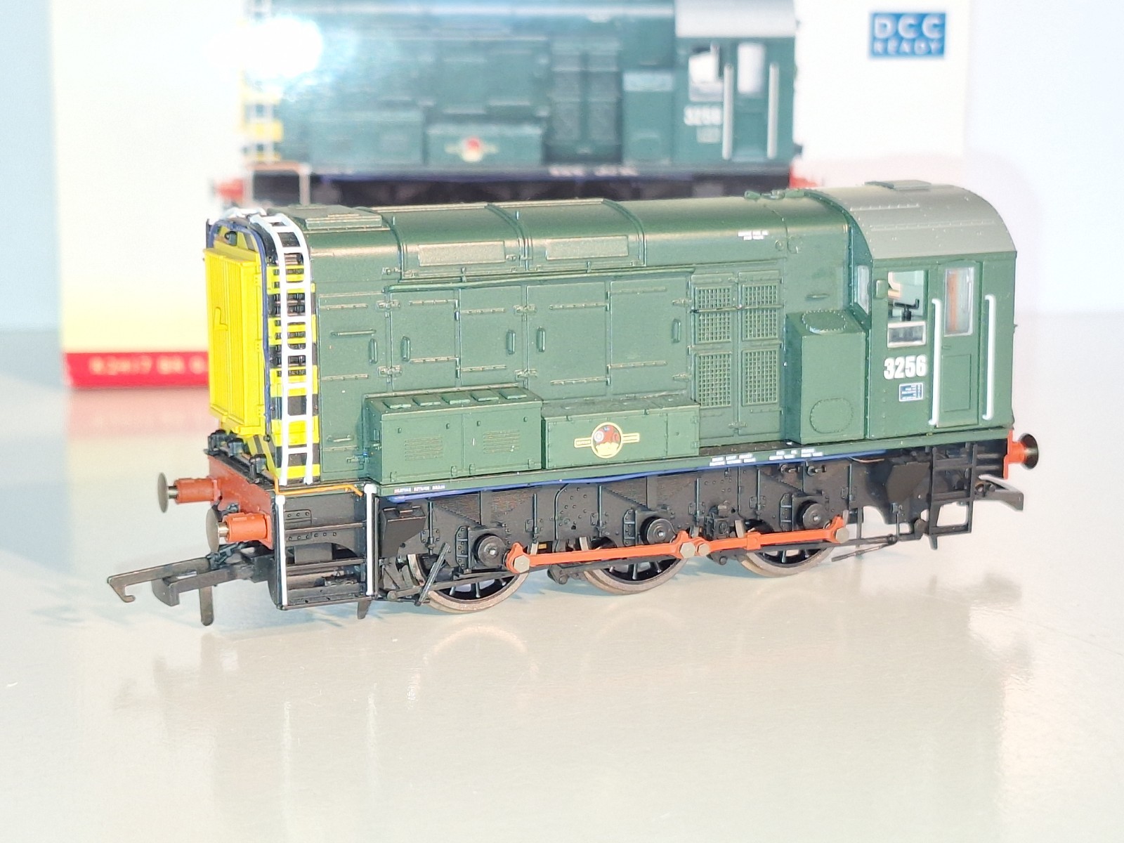 Hornby R2417 DCC Ready 08 Diesel Loco. New Old Stock. Mint Cond. Boxed. OO Scale