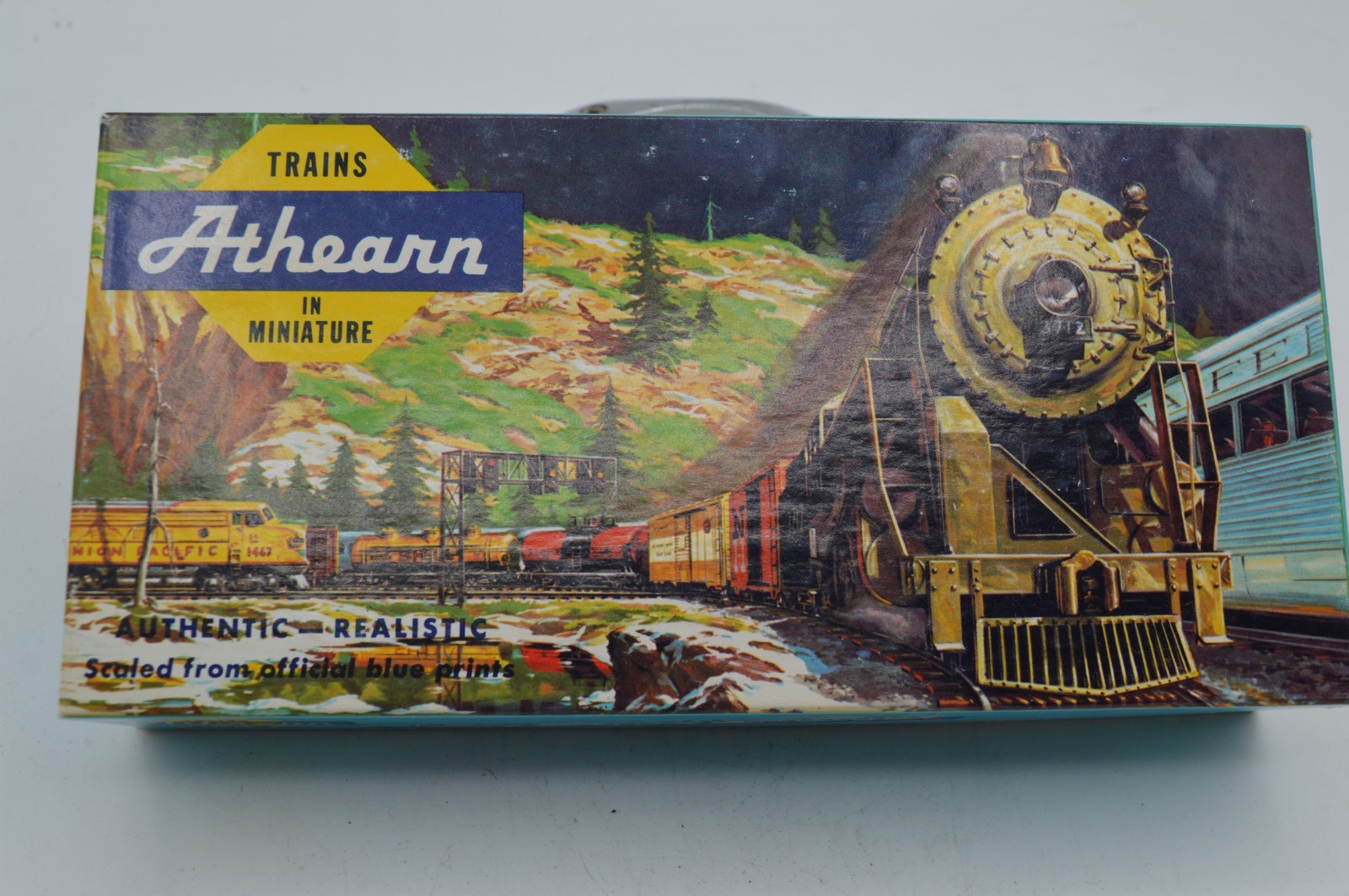 HO Scale Athearn SW-1500 Diesel Locomotive Pennsylvania Black #1478 – 4008