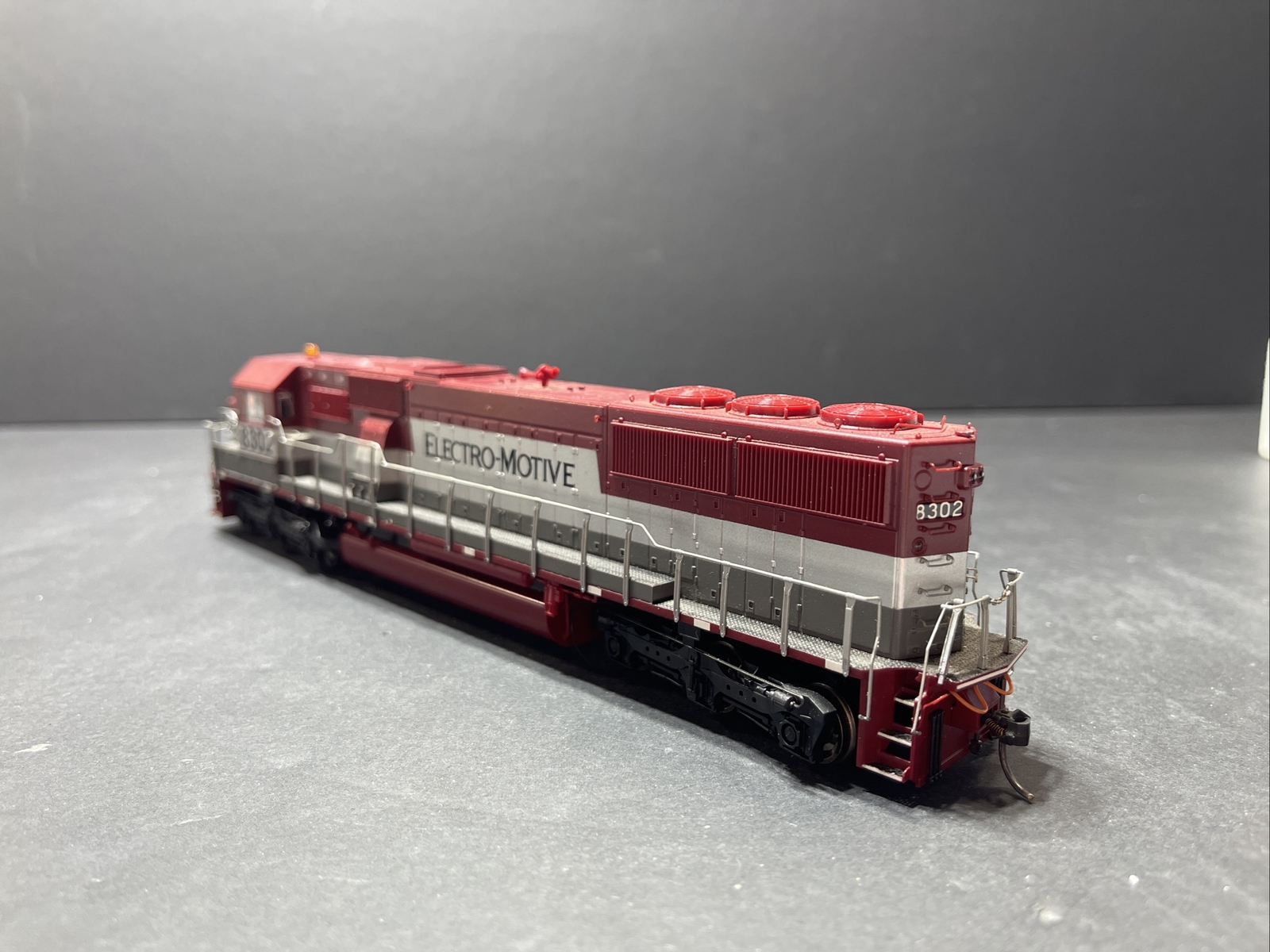 PROTO 2000 SD60 23504 EMD 8302 DCC HO SCALE DIESEL LOCOMOTIVE ENGINE