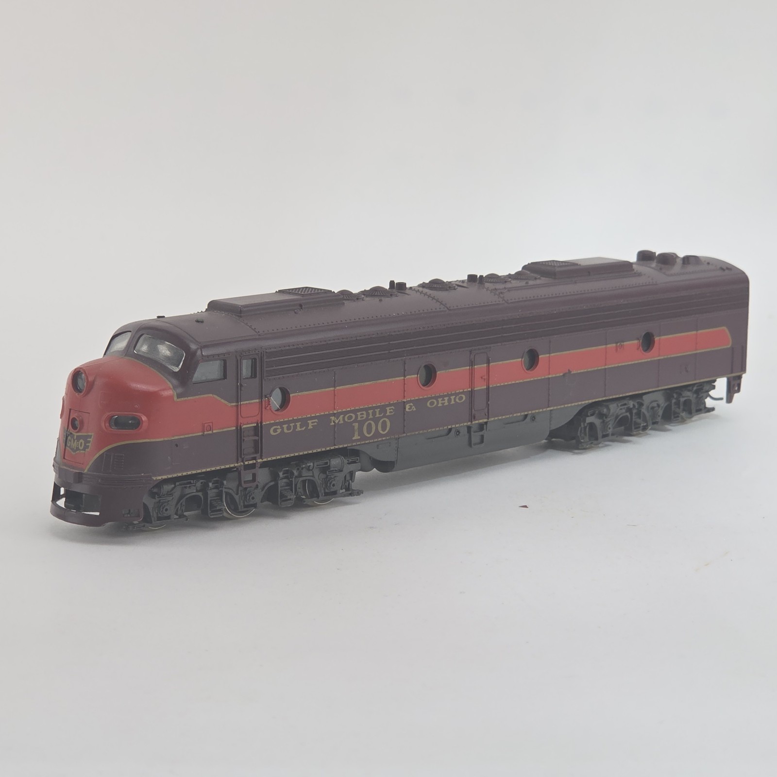 Rivarossi HO Scale Gulf Mobile and Ohio GM&O #100 EMD E8 E9 A-A 2 unit set