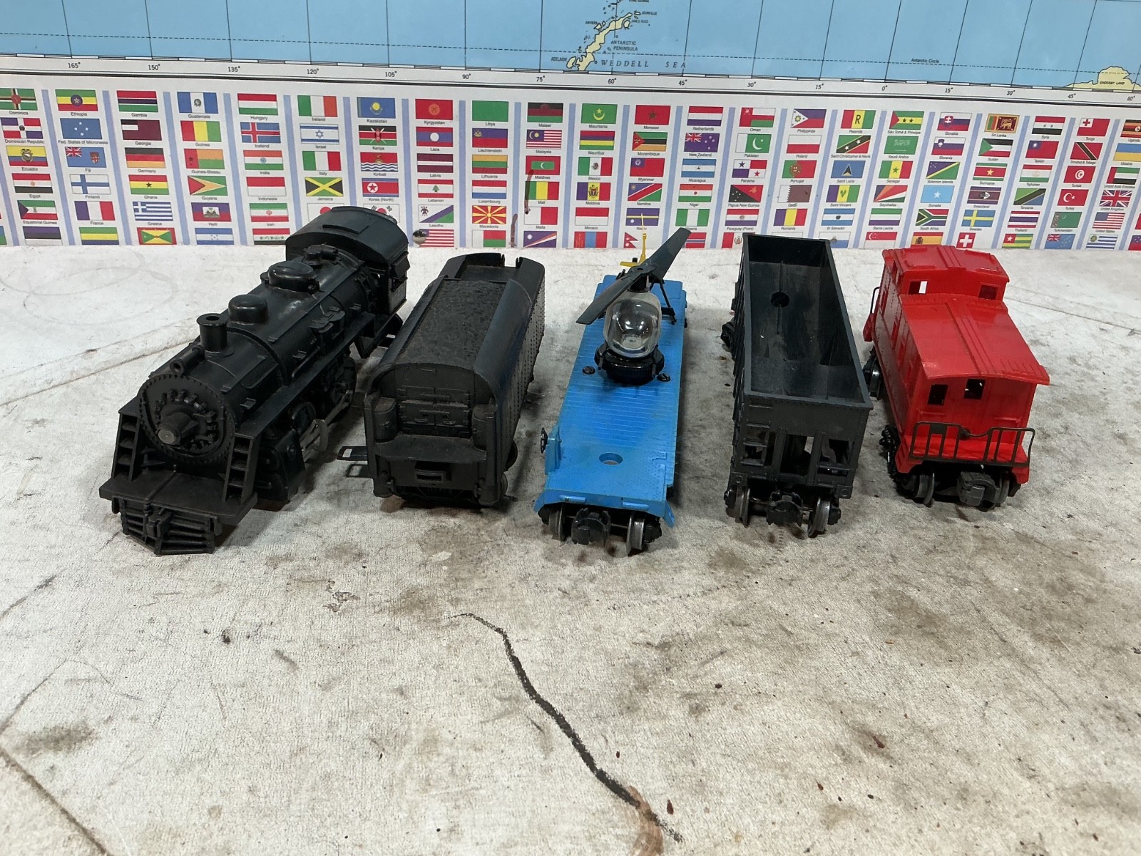 Lionel 1124 Postwar – Set The Hawk Steam Engine Freight Cars O Gauge