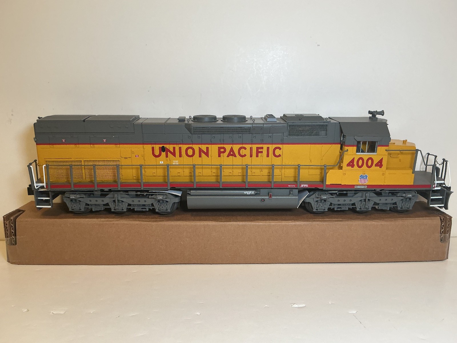 Lionel 6-28540 UP SD-40T-2 Diesel Locomotive Mint in Original Box made 2003