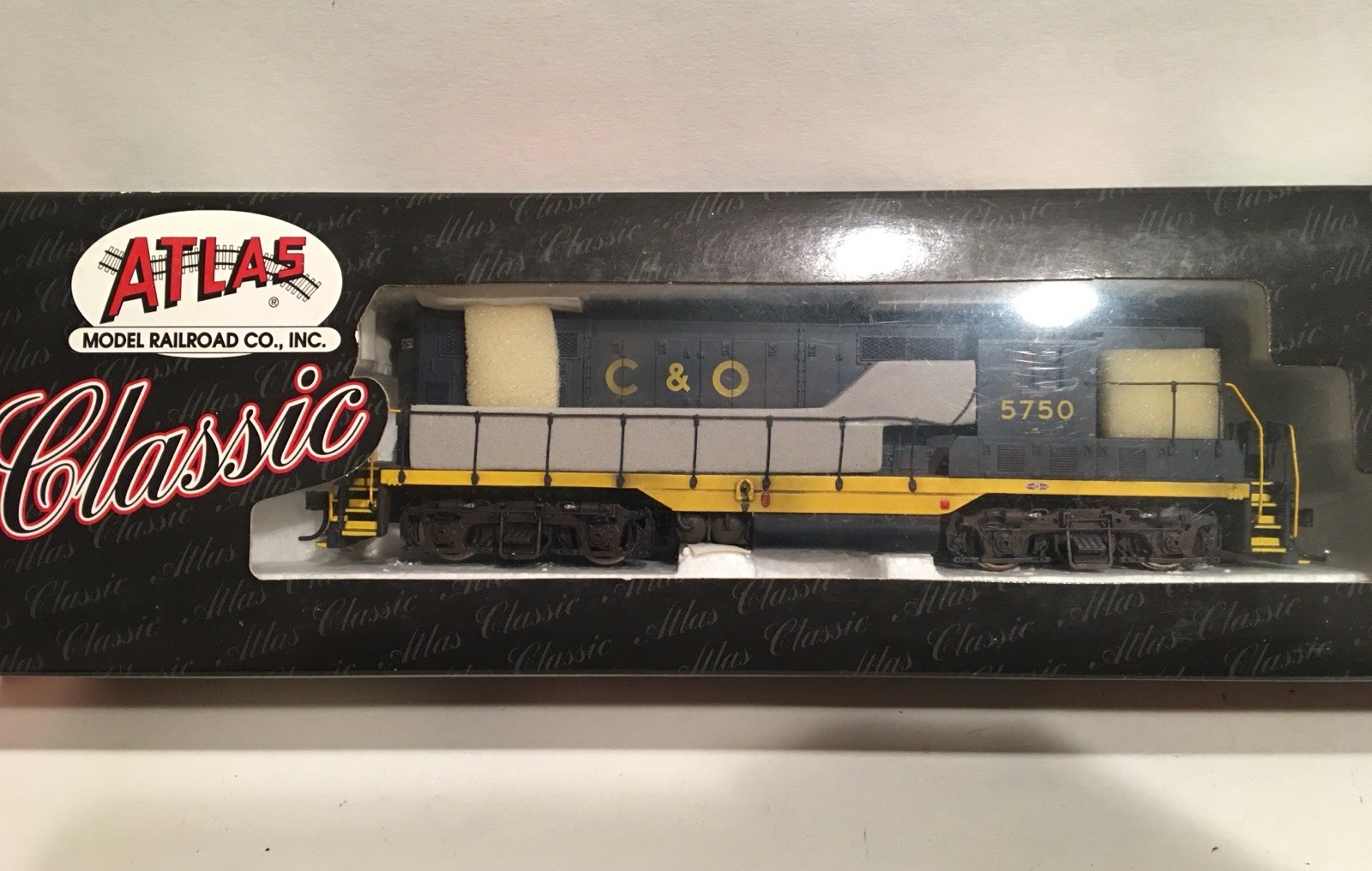 HO Atlas Classic 8356 Chesapeake Ohio GP7 Diesel Locomotive C&O #5750 WEATHERED